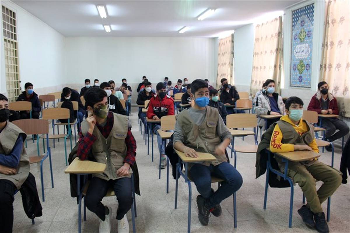 دوره‌های آموزشی خبرنگاری برای دانش‌آموزان پسر زنجان برگزار شد