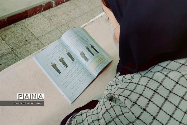 برگزاری دوره عملی دفاعی باز و بسته کردن سلاح در بهارستان دو