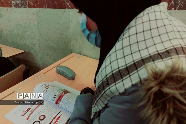 برگزاری دوره عملی دفاعی باز و بسته کردن سلاح در بهارستان دو