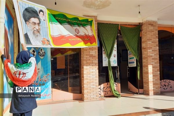 آماده‌سازی آموزشگاه شهید زهره‌وند به مناسبت ایام الله دهه فجر