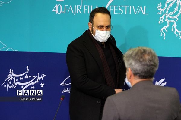 در حاشیه نمایش فیلم «مرد بازنده»