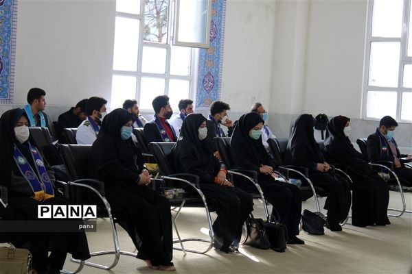 دیدار مسئولان سازمان دانش آموزی استان لرستان با نماینده  ولی فقیه در استان لرستان