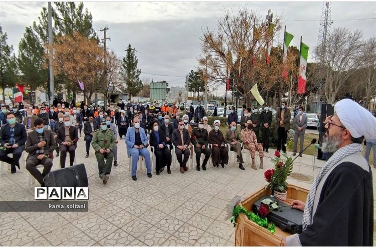 برگزاری ,مراسم نمادین گلباران ورود حضرت امام به میهن اسلامی در کاشمر