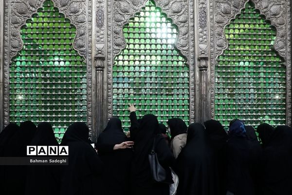 مراسم گرامیداشت ۱۲ بهمن در حرم امام خمینی (ره)