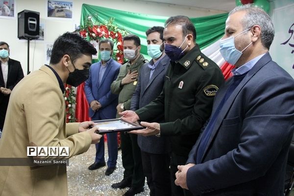 مراسم نواخته شدن زنگ چهل و سومین فجر انقلاب اسلامی در اسلامشهر