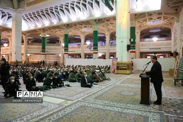 گرامیداشت ایام الله دهه فجر با حضور نیروهای مسلح در قم