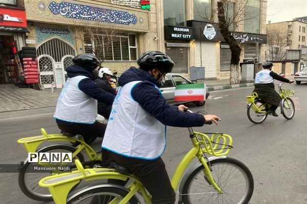 مانور میدانی تشکل‌های دانش‌آموزی یاوران انقلاب در منطقه 1