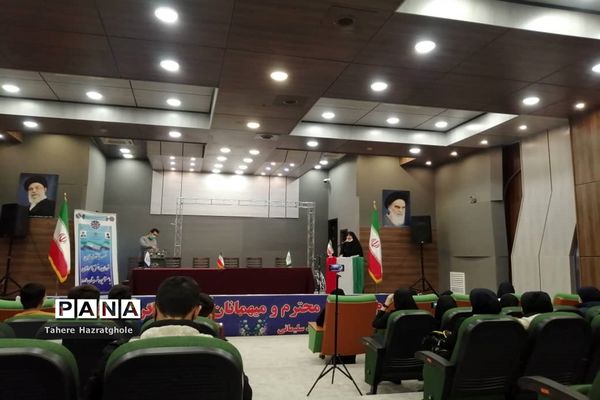 نشست روسای شورای دانش‌آموزی مدارس