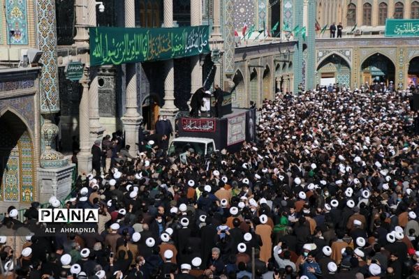 تشییع پیکر آیت الله صافی گلپایگانی در قم-2