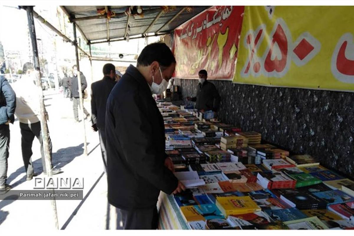 برپایی نمایشگاه کتاب در شهرستان قرچک