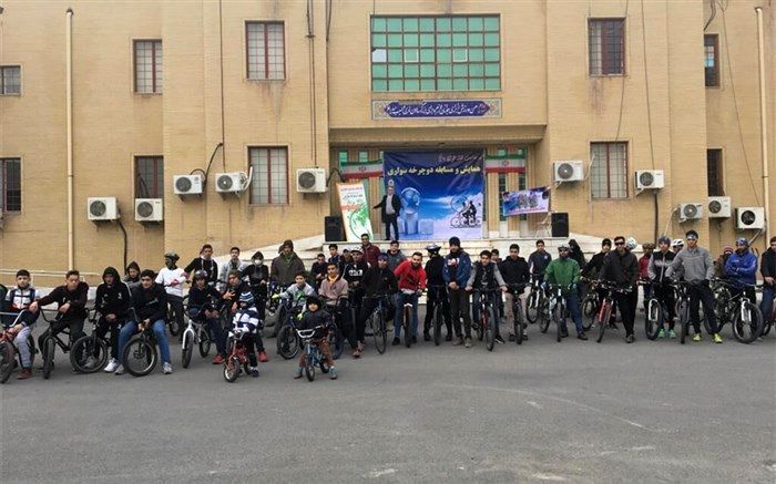 همایش دوچرخه‌سواری به‌مناسبت دهه فجر در قم برگزار می‌شود