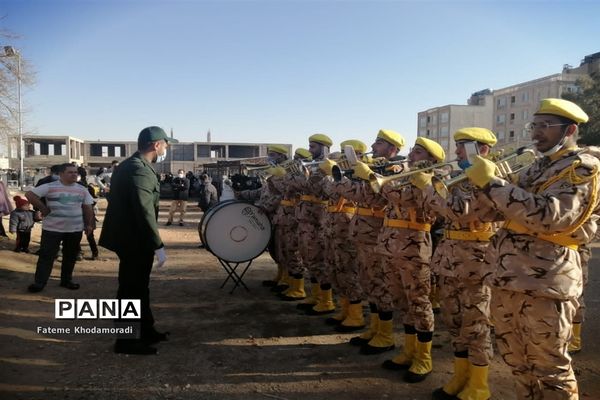 عطرافشانی و غبارویی قبور مطهر شهدا در شیراز