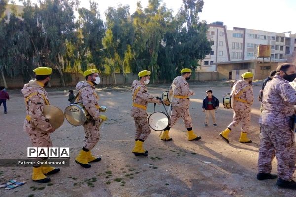 عطرافشانی و غبارویی قبور مطهر شهدا در شیراز