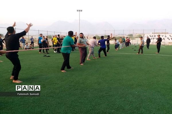 جشنواره بازی‌های بومی ومحلی در روستای لمبدان شهرستان دیر