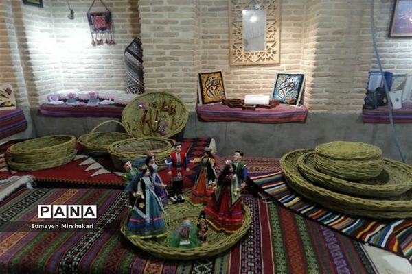برگزاری نمایشگاه کارآفرینان و مشاغل خانگی در نی ریز