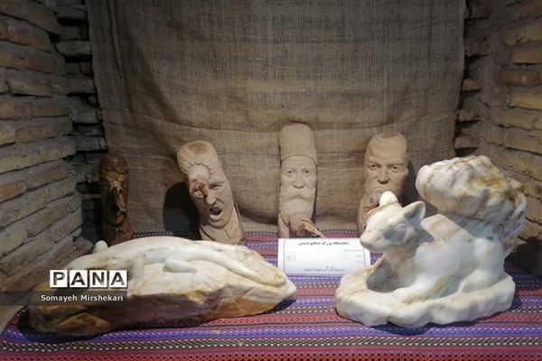 برگزاری نمایشگاه کارآفرینان و مشاغل خانگی در نی ریز