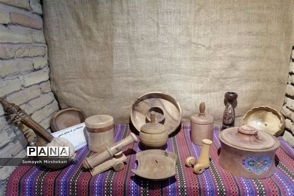برگزاری نمایشگاه کارآفرینان و مشاغل خانگی در نی ریز