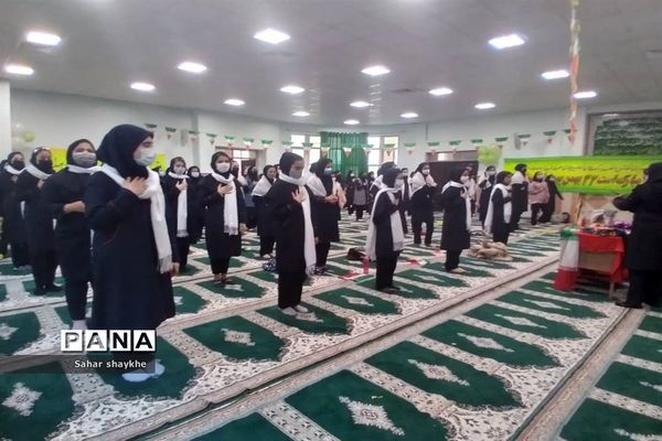 گرامیداشت دهه مبارک فجر در مدارس ملارد