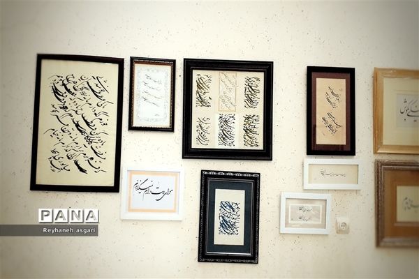 افتتاح نمایشگاه هنری «طلیعه فجر» در شهرستان قرچک