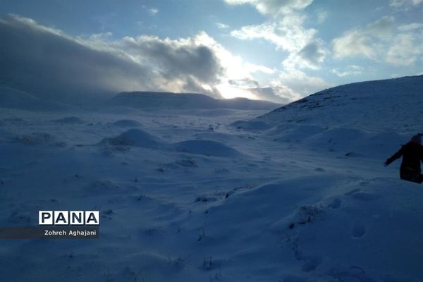 طبیعت برفی و هوای پاک در روستای بیدهند قم