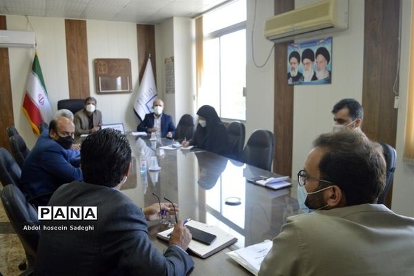 جلسه مسئولان و دبیران کنگره شهدای فرهنگی و دانش‌آموز آموزش و پرورش استان بوشهر