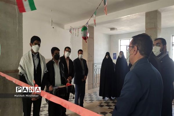 افتتاح نمایشگاه «مدرسه انقلاب» در زابل