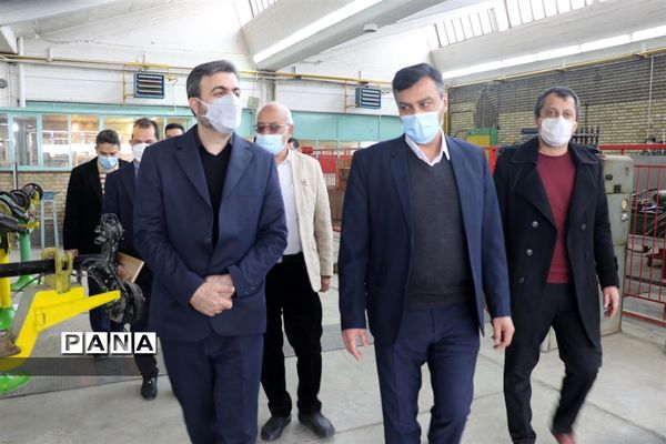 بازدید مدیرکل شهرستان‌های استان تهران از هنرستان بزرگ فنی شهید گلشنی کهریزک