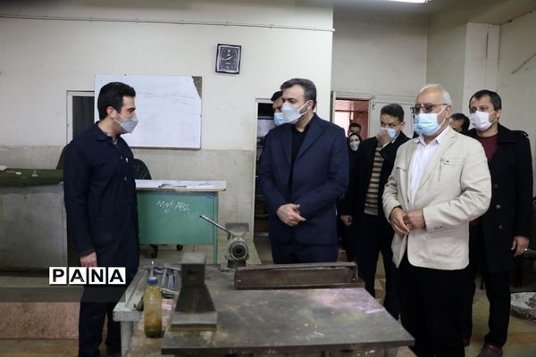 بازدید مدیرکل شهرستان‌های استان تهران از هنرستان بزرگ فنی شهید گلشنی کهریزک
