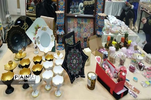 برپایی نمایشگاه توانمندی‌ها و دستاوردهای بانوان در فیروزکوه