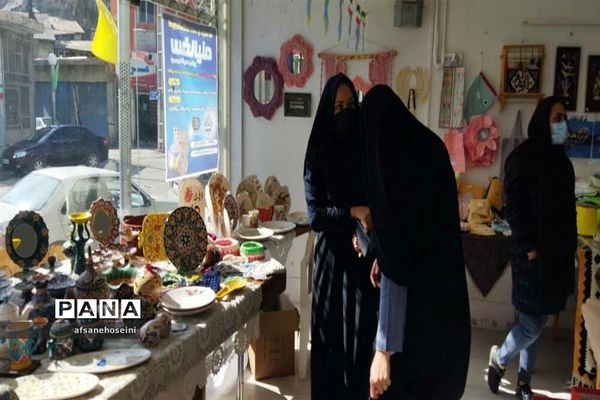 برپایی نمایشگاه توانمندی‌ها و دستاوردهای بانوان در فیروزکوه