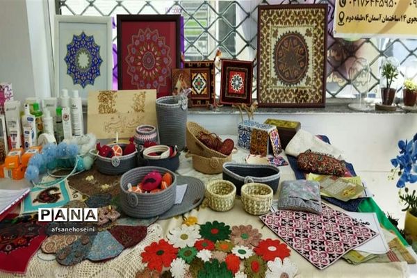 برپایی نمایشگاه توانمندی‌ها و دستاوردهای بانوان در فیروزکوه