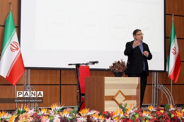 وبینار زنگ دانش با موضوع روانشناسی ثروت در  اداره‌کل شهرستان‌های تهران