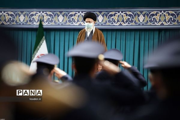 دیدار فرماندهان و کارکنان نیروی هوایی و پدافند هوایی ارتش با رهبر انقلاب