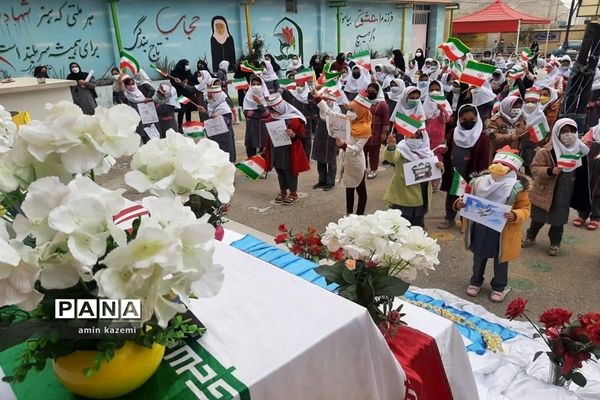 جشن‌های دهه مبارک فجر در مدارس شهرستان داراب