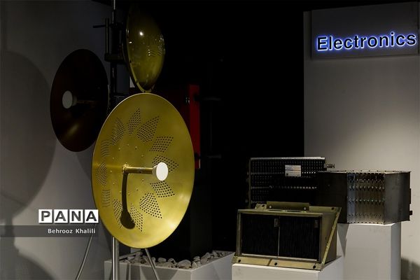 نمایشگاه ایران ساخت و دستاوردهای فناورانه شرکت های دانش بنیان و خلاق