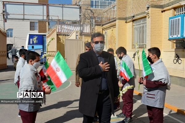 افتتاحیه طرح مداخلات درمانی و توان بخشی و غربالگری دانش‌آموزان مدارس حاشیه شهرآموزش و پرورش ناحیه یک