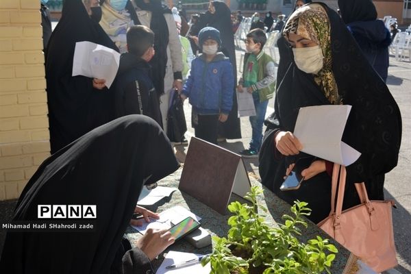 افتتاحیه طرح مداخلات درمانی و توان بخشی و غربالگری دانش‌آموزان مدارس حاشیه شهرآموزش و پرورش ناحیه یک