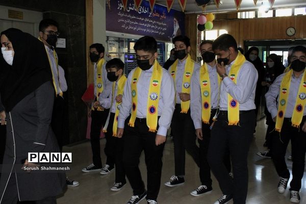 برپایی نمایشگاه عکس انقلابی در اداره‌کل آموزش و پرورش فارس