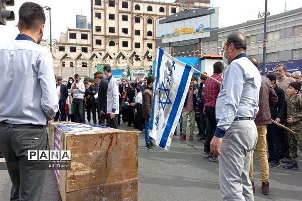 راهپیمایی خودرویی و موتوری۲۲ بهمن ماه در مشهد