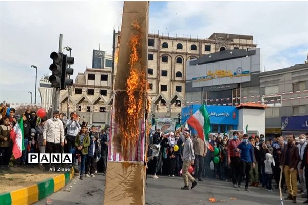 راهپیمایی خودرویی و موتوری۲۲ بهمن ماه در مشهد