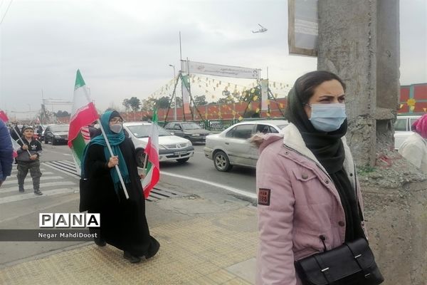برگزاری راهپیمایی خودرویی و موتوری 22 بهمن در شهر تهران
