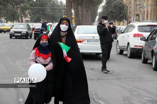 حضور باشکوه مردم شهرستان اسلامشهر در راهپیمایی یوم الله 22 بهمن