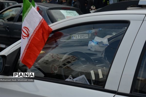 راهپیمایی خودروی 22 بهمن در مشهد مقدس