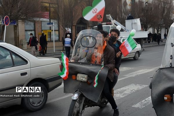 راهپیمایی خودروی 22 بهمن در مشهد مقدس