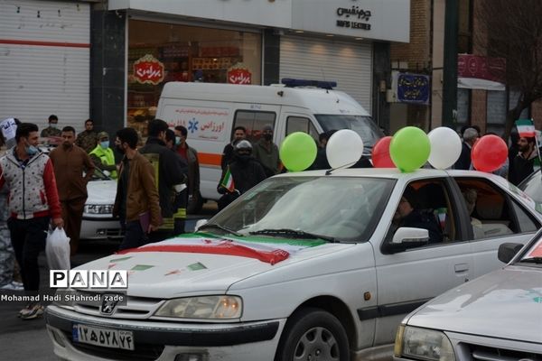 راهپیمایی خودروی 22 بهمن در مشهد مقدس