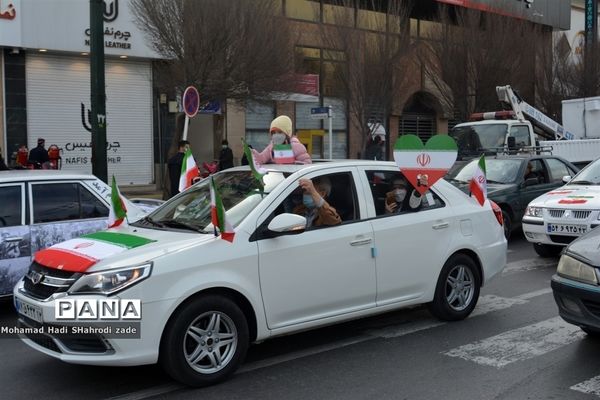 راهپیمایی خودروی 22 بهمن در مشهد مقدس