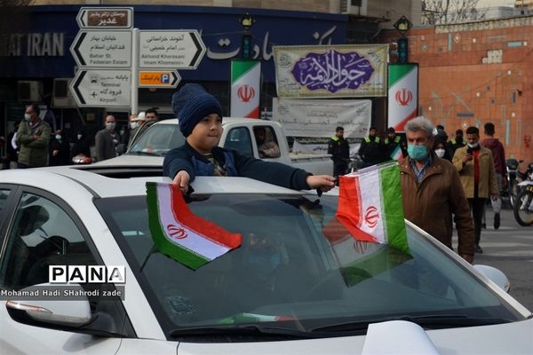 راهپیمایی خودروی 22 بهمن در مشهد مقدس