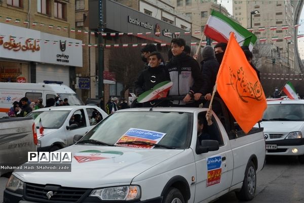 راهپیمایی خودروی 22 بهمن در مشهد مقدس