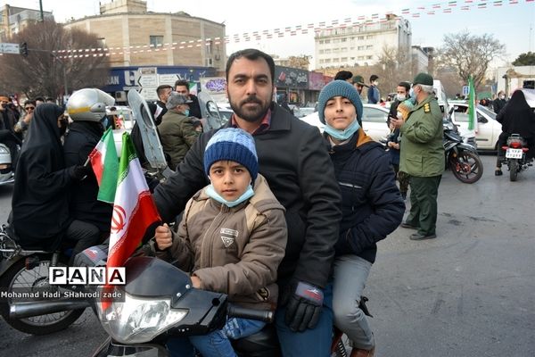 راهپیمایی خودروی 22 بهمن در مشهد مقدس