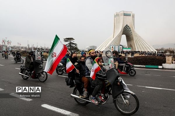 راهپیمایی یوم الله ۲۲ بهمن در تهران